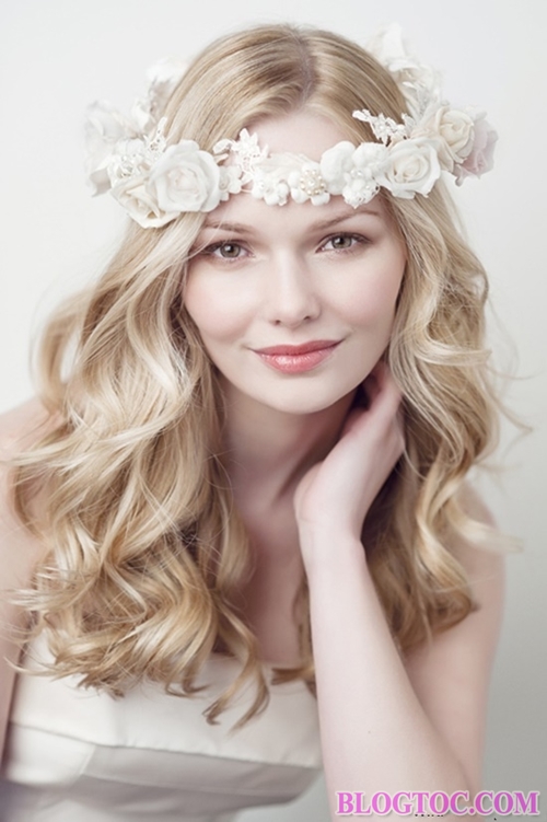 Beautiful bridal hairstyles accompanying August year