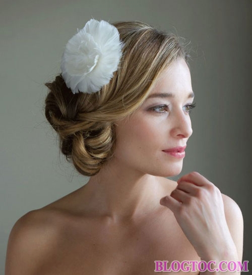 Beautiful bridal hairstyles accompanying the 14th year