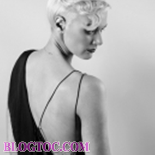Beautiful short curly hairstyles of the 20s are reviving in collection "THE GREAT GATSBY COLLECTION" 20
