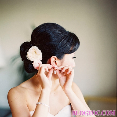 Beautiful flower brides hairstyles that a girlfriend should choose in her wedding 10