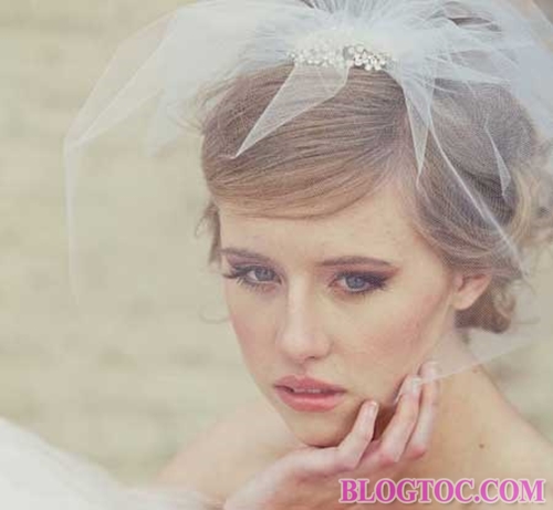 Beautiful bridal hair for the girlfriend to choose from this wedding season 12