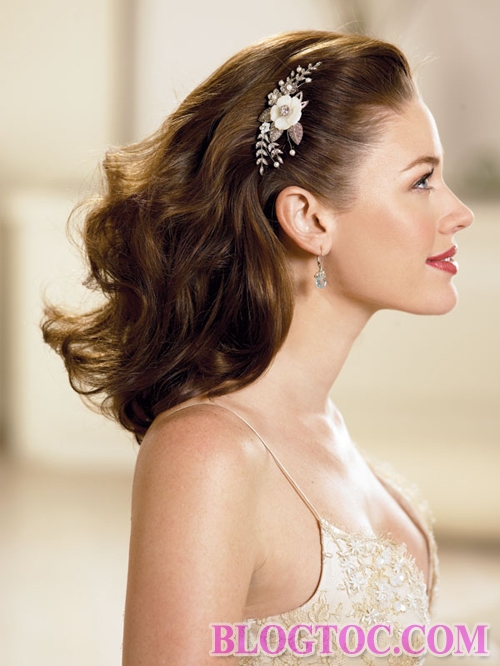 Beautiful classic bridal hairstyles help her add elegance and elegance 2