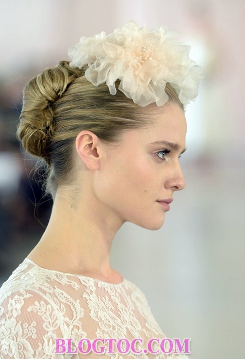 The beautiful hairstyles with bridal accessories that are evaluated by experts will thrive in the near future.14