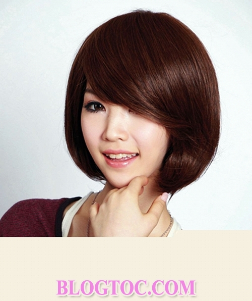 Beautiful bangs for girls with round faces this year 3