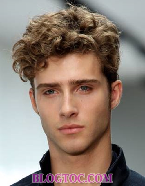 Men's beautiful curly hairstyles fascinate women 3