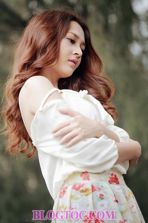 The middle curly hairstyles of Vietnamese stars make young people fascinated 12