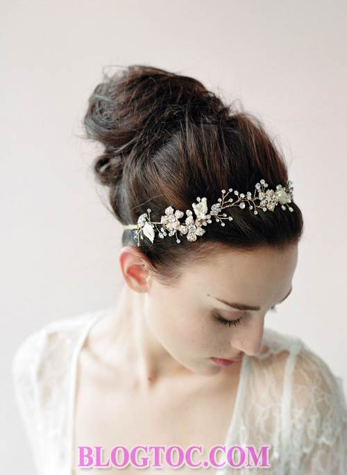 Trends in simple beautiful hairstyles for brides to choose on their big wedding day in summer 2015 1
